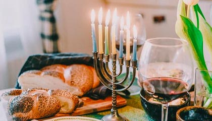 如意体育app-广州男篮分享球队踩场训练片段，郭艾伦入镜